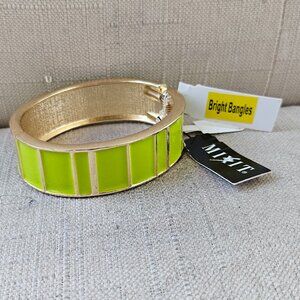 MIXIT Ladies Bracelet Bright Bangles Fashion Jewelry Green/Gold Tone Wristband